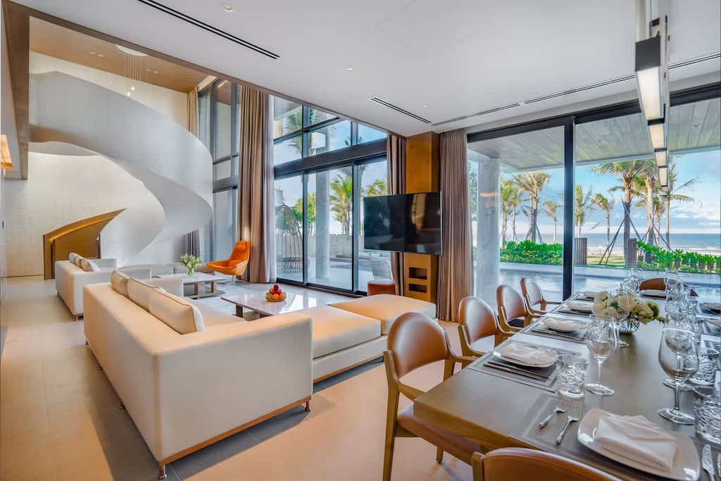 "Leon was a great host. Very quick communication throughout our stay!  We had an incredible private beach, Infinity pool, and a huge villa for 7 of us. It was a perfect space for our group. We barely left the villa." - Misun, August 2019