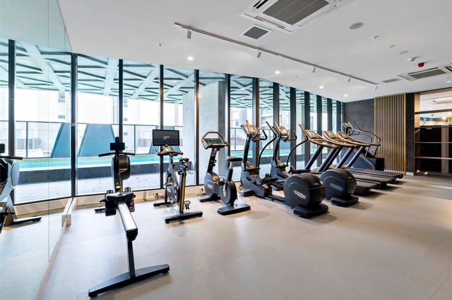 Gym in the building - free for use!