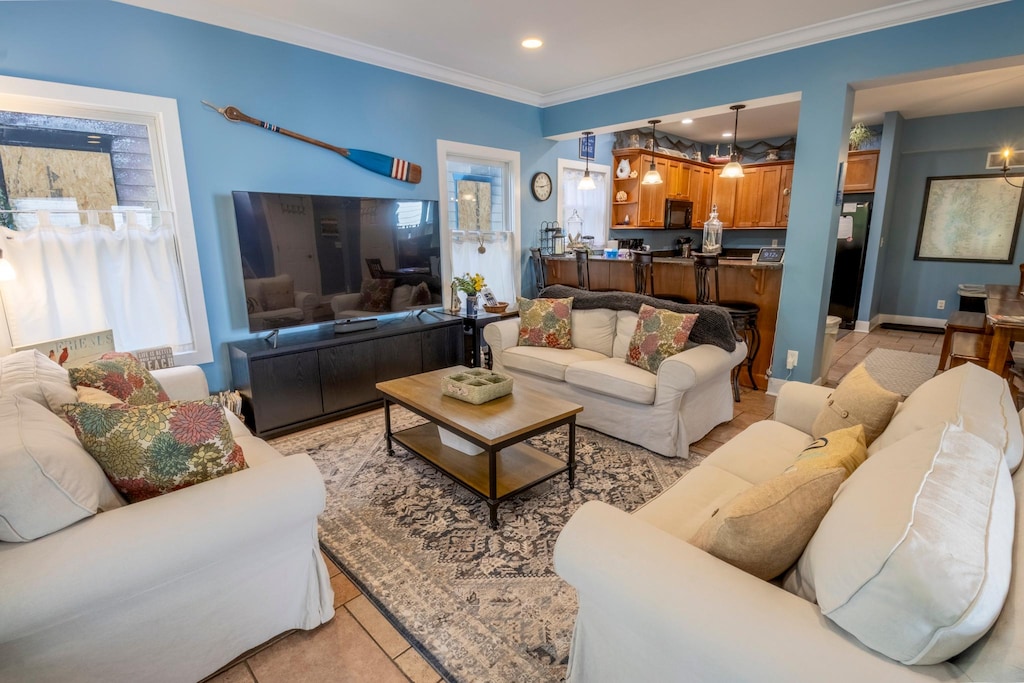 Main Level | Living Room 