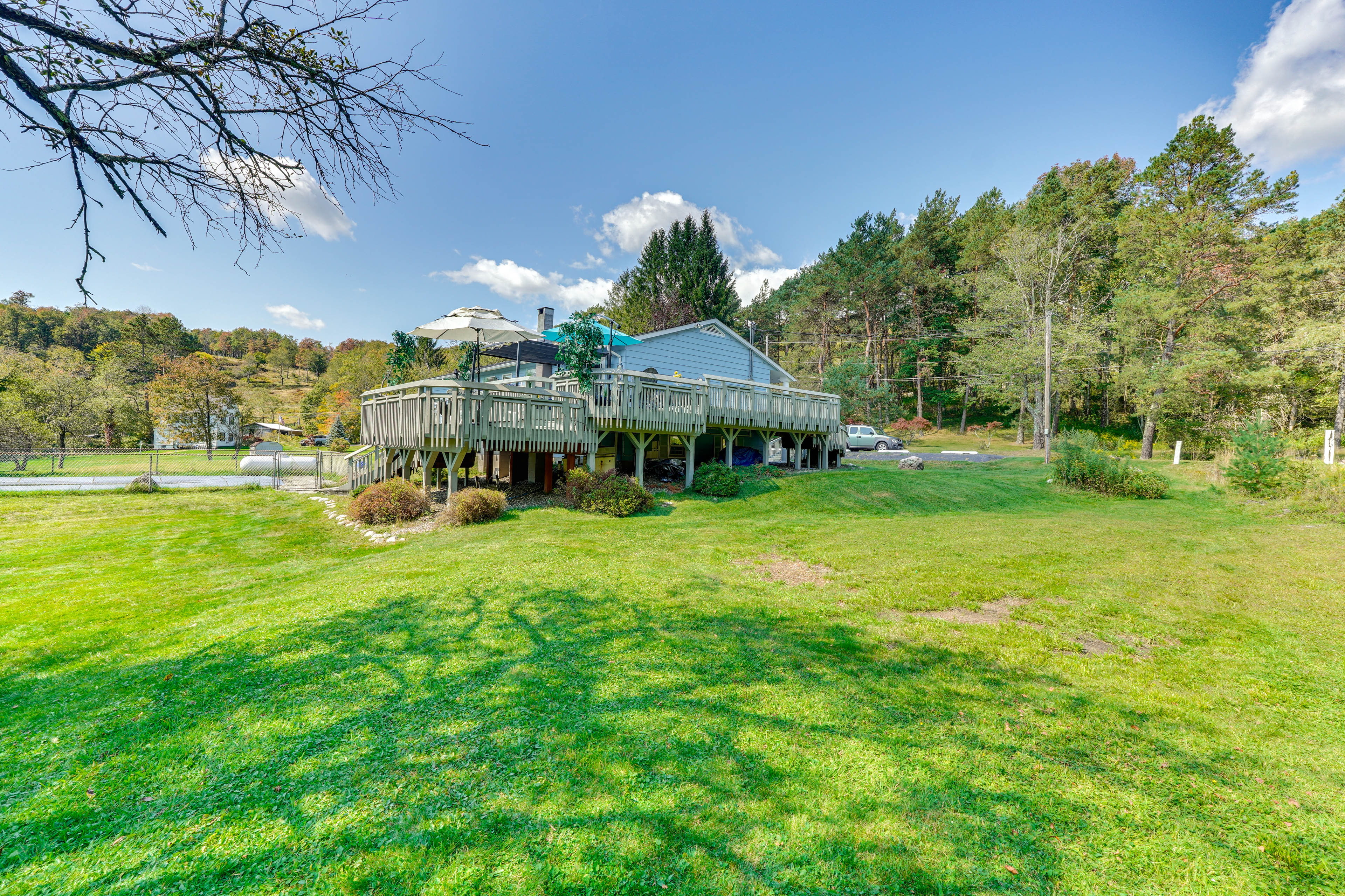 Peaceful 1-Acre Parksville Home: Large Deck & Yard