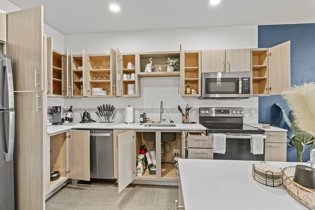 Epic 1BR + Pool | Gym + Yoga 