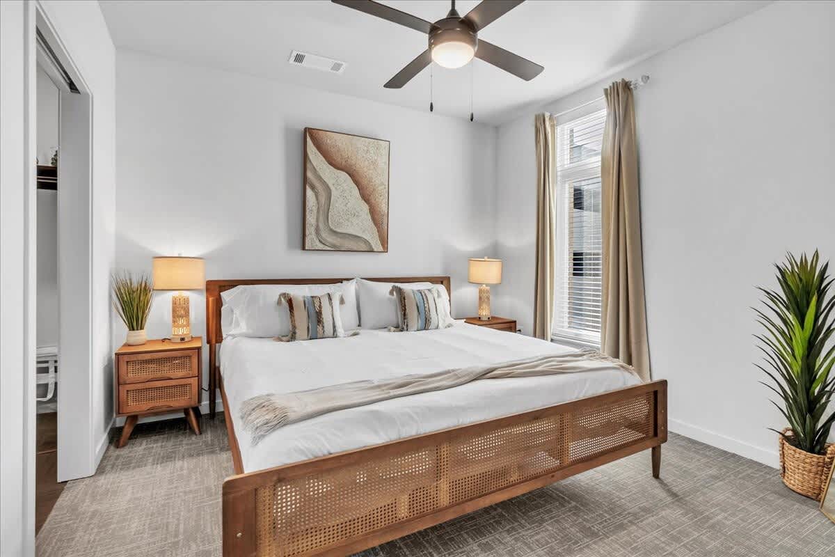 Walmart AMP Pool, Gym & Lounge 