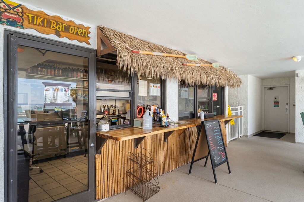 Tiki Bar
