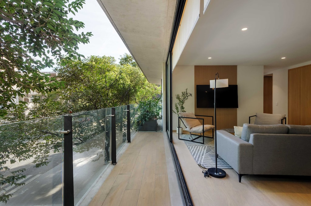 Nice balcony attached to living room 
