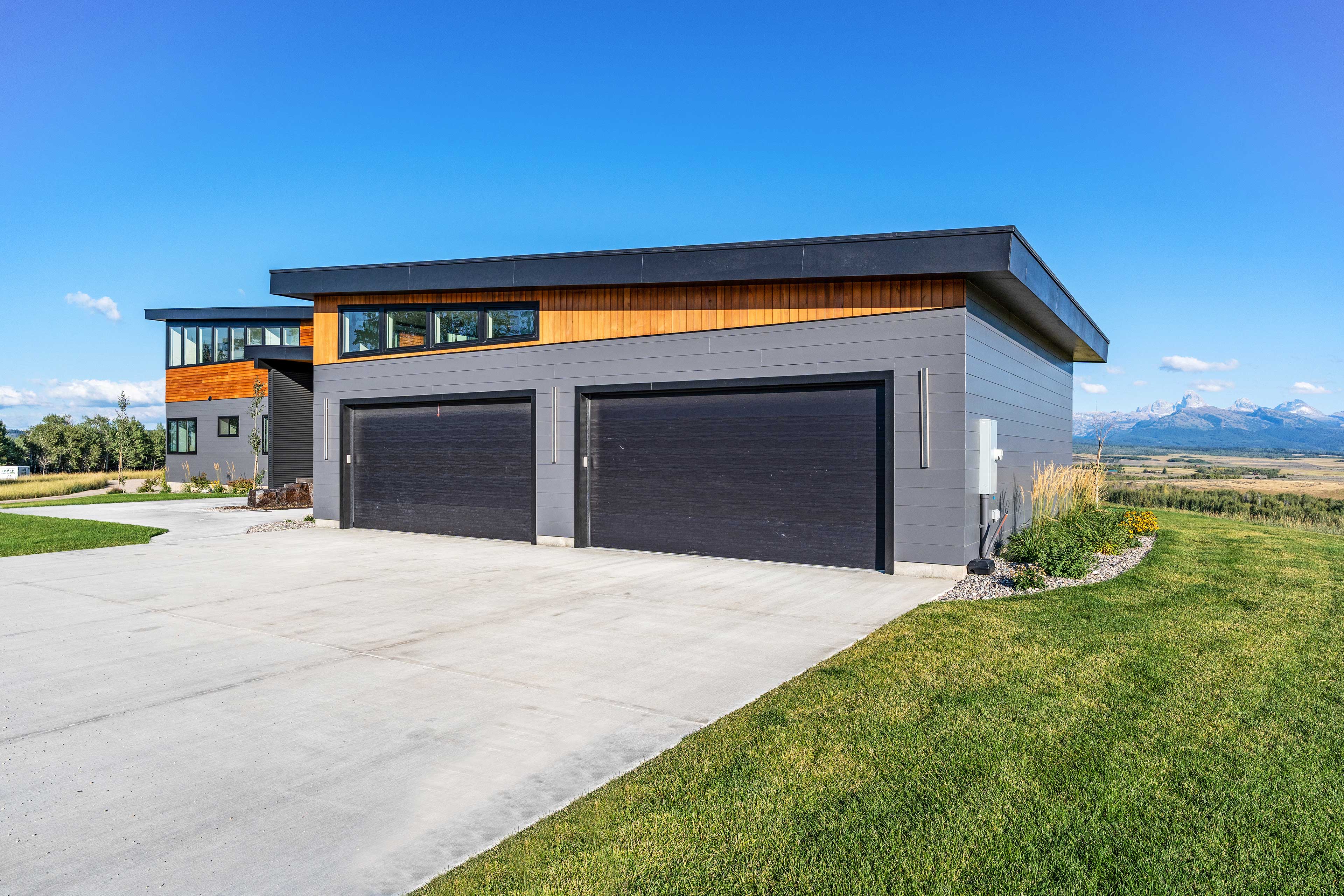 Hot Tub, 23 Mi to Grand Targhee: Luxe Retreat