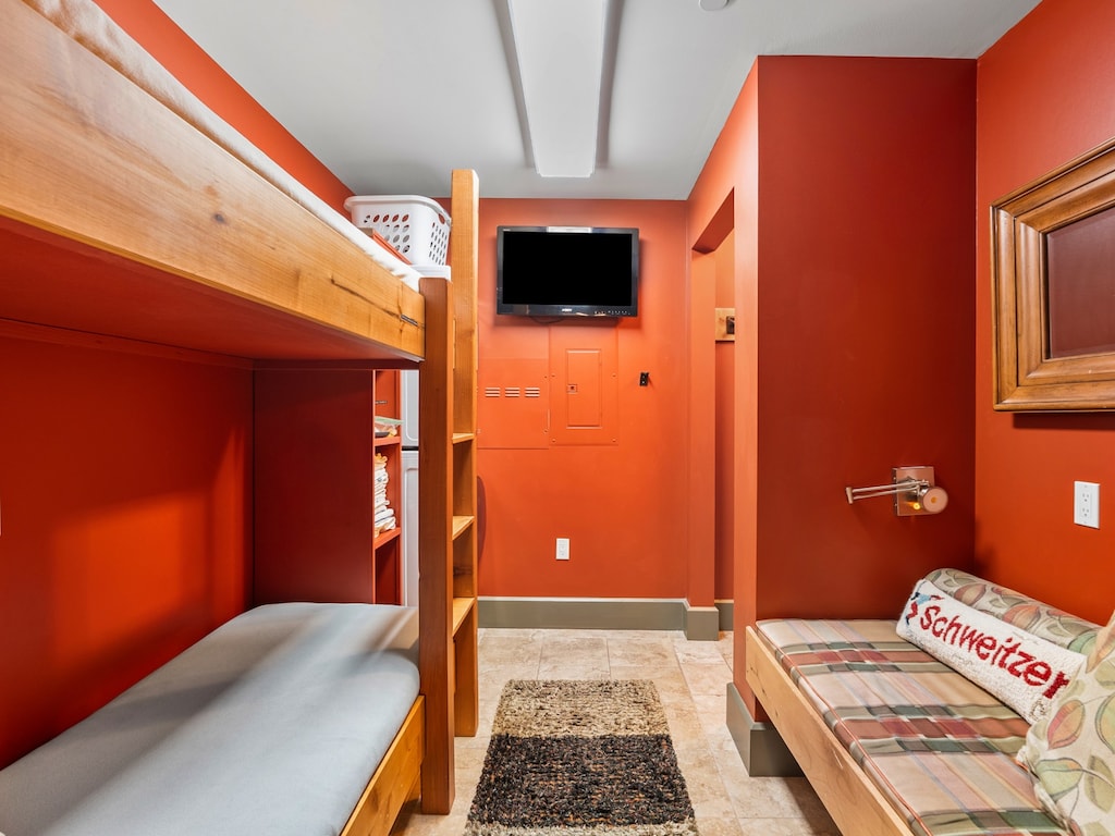 Seasons at Sandpoint - Condo 135