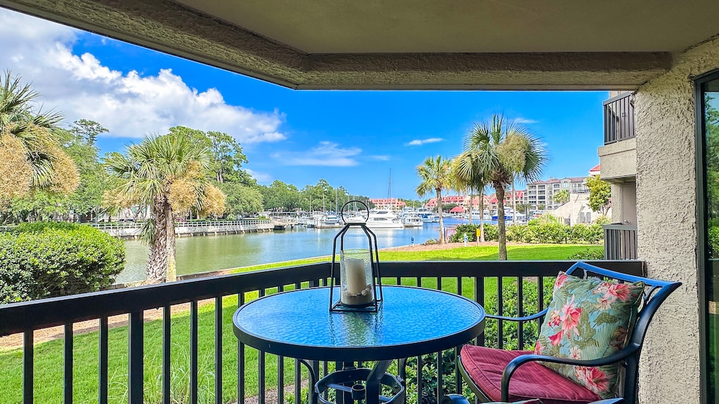 Balcony with Views of Broad Creek