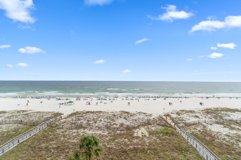 Amazing Beach Views!