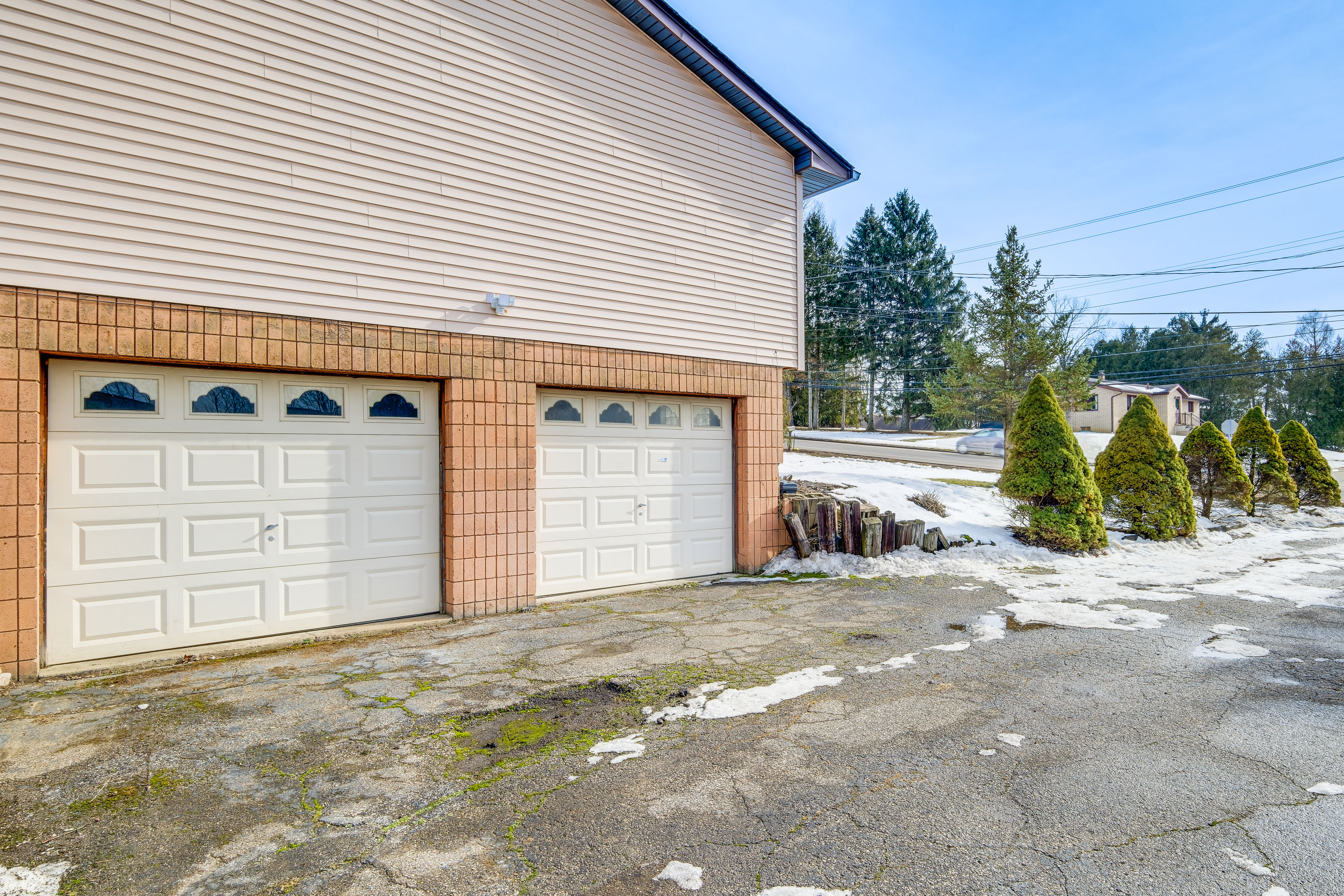 3 Mi to Cuyahoga Valley NP: Fairlawn Family Home!