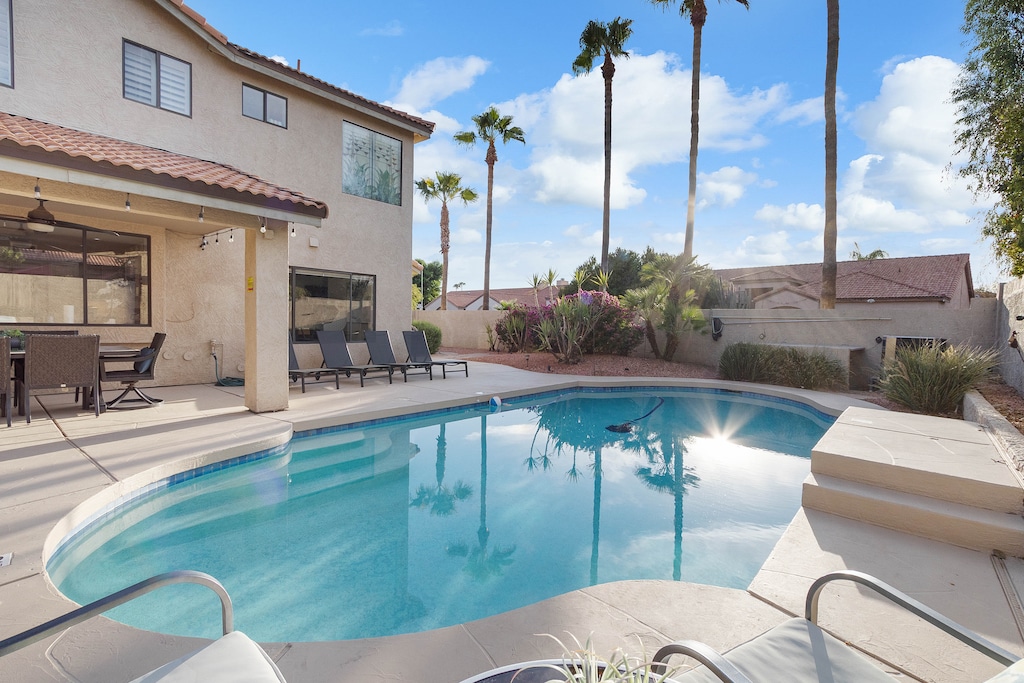 Welcome to Scottsdale Hummingbird Hideaway!
