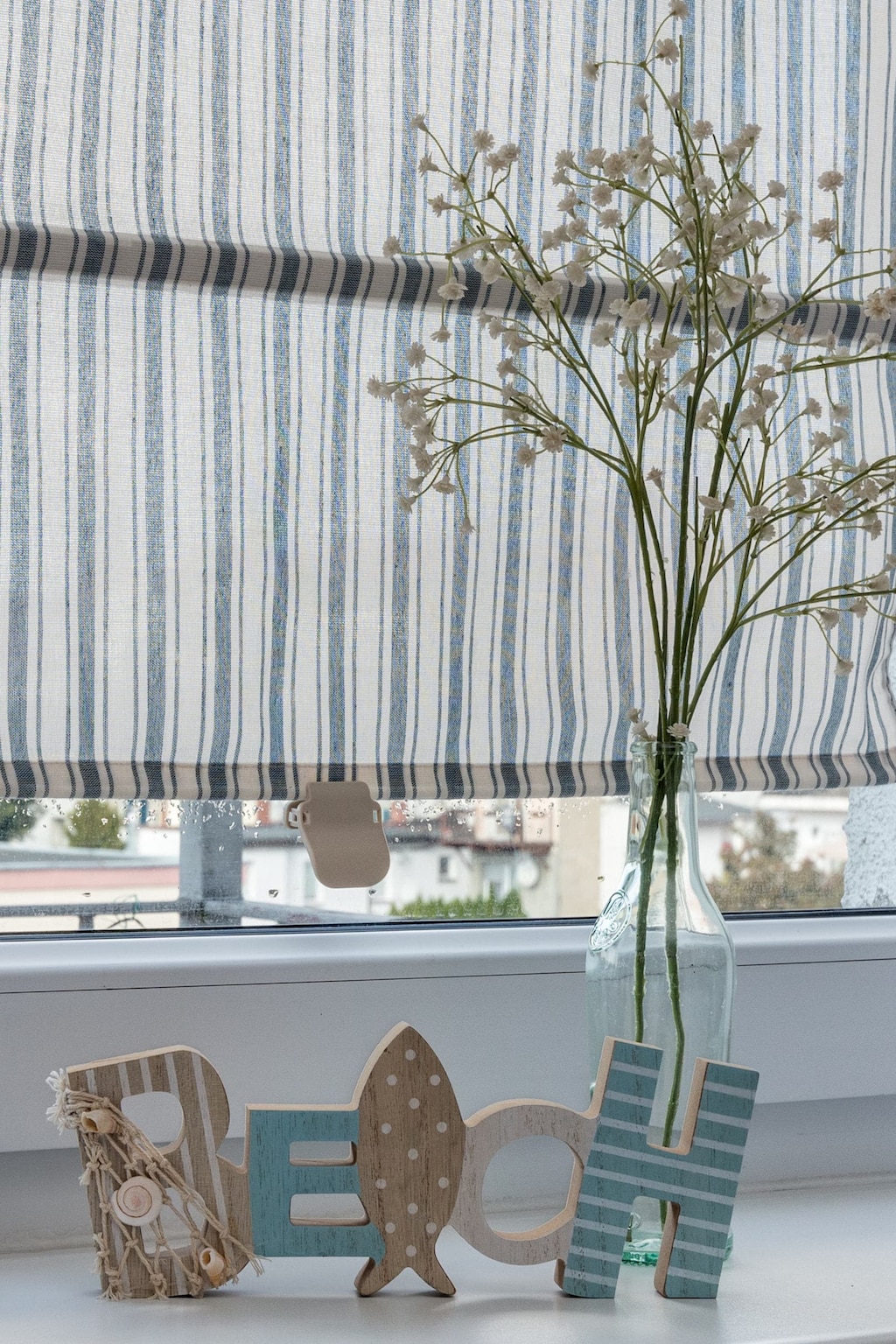 A wooden decoration that creates a friendly atmosphere.
