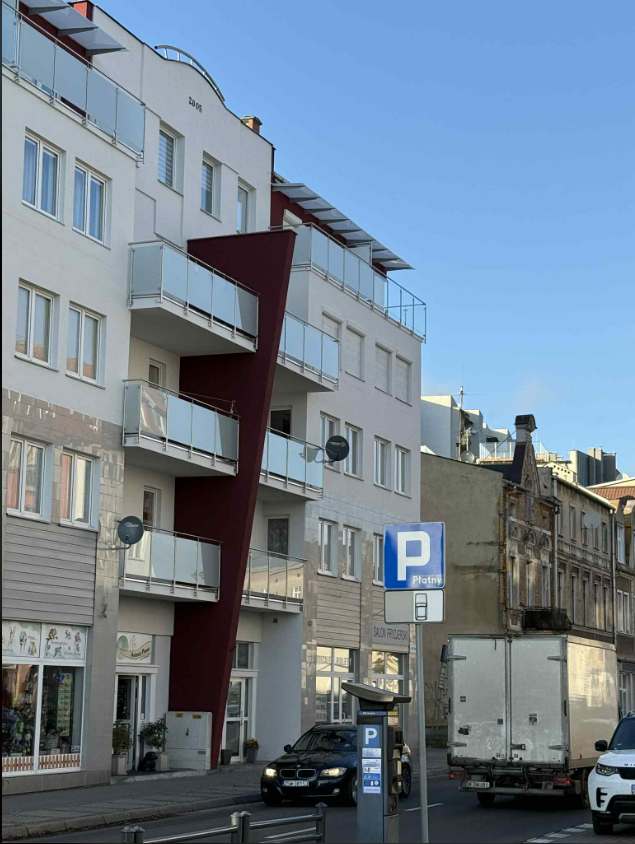 Elegant property building in the attractive location.