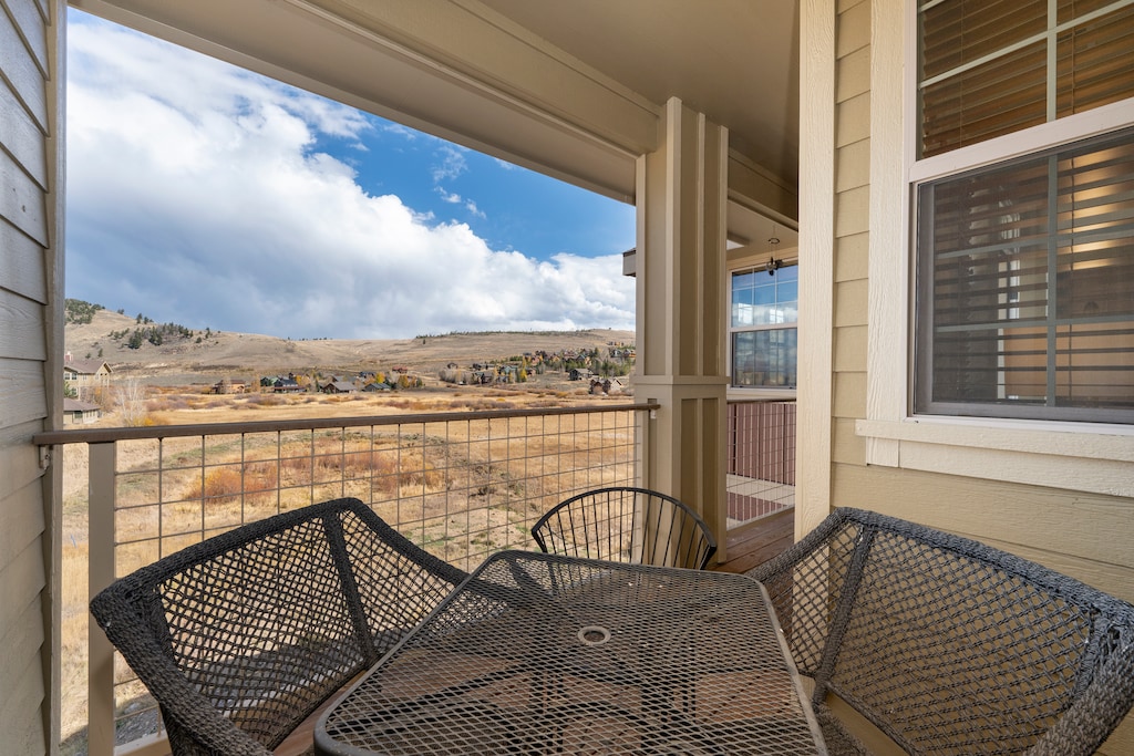 SG Ten Mile H302 private deck