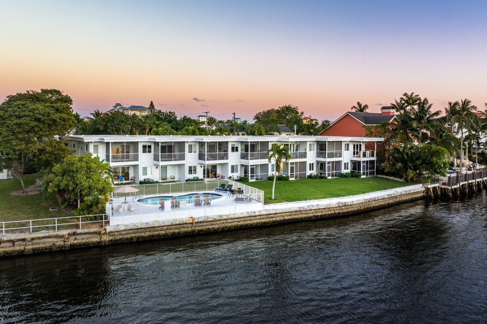 View fo the building - situated on the main intracoastal waterway - you will see megayachts passing by!