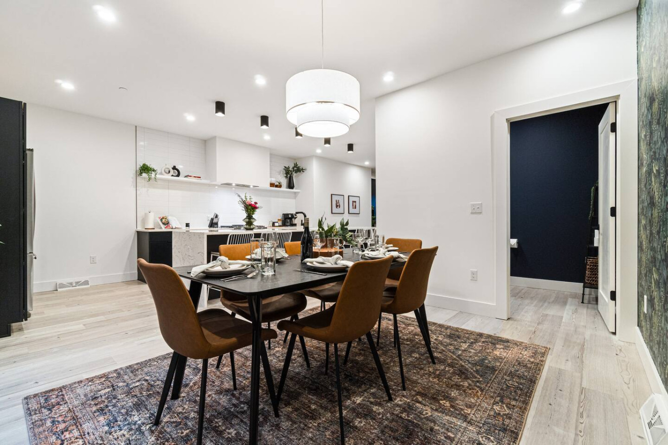 Botanic Haven | Garage | Rooftop | Skyline Luxury