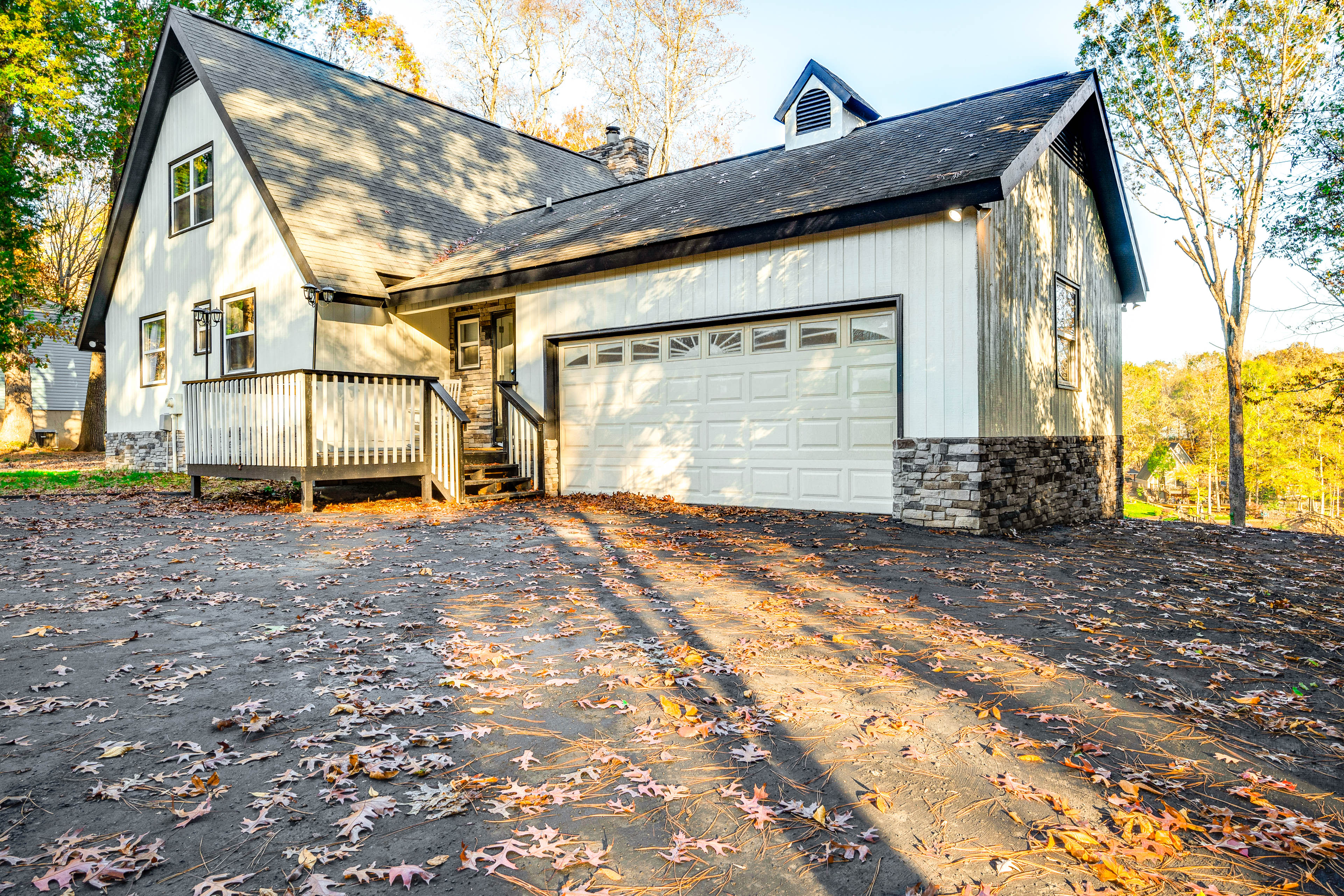 Dock & Hot Tub at High Rock Lake Retreat