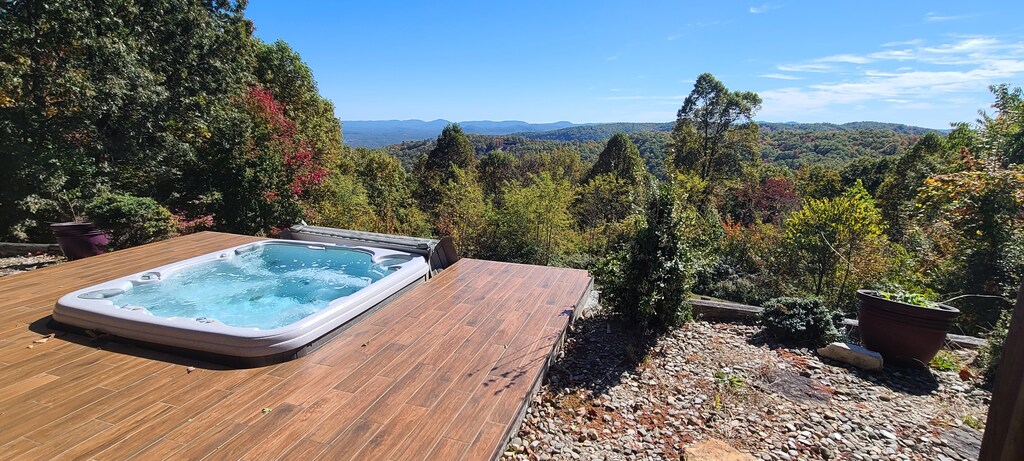 Trinity Lodge at Leatherwood Mountains.