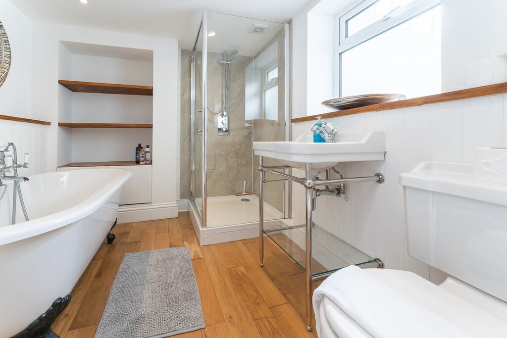 Sunny Terrace on Robert Street, Brighton and Hove - Host & Stay