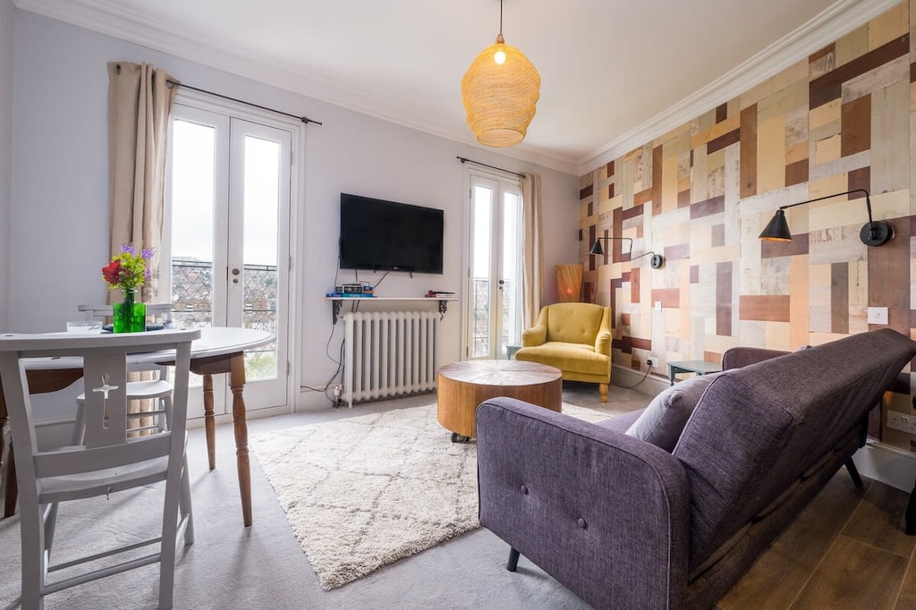 Wakefield Apartment, Brighton and Hove - Host & Stay