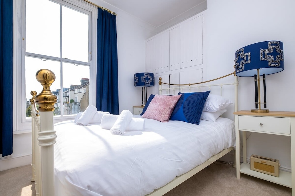 Guildford Apartment, Brighton and Hove - Host & Stay