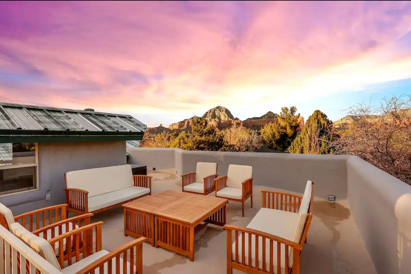 Enjoy the breathtaking red rock vistas from the rooftop deck!