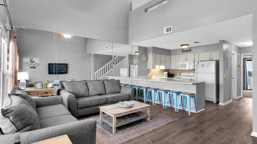 Southwinds K-8 Living Area