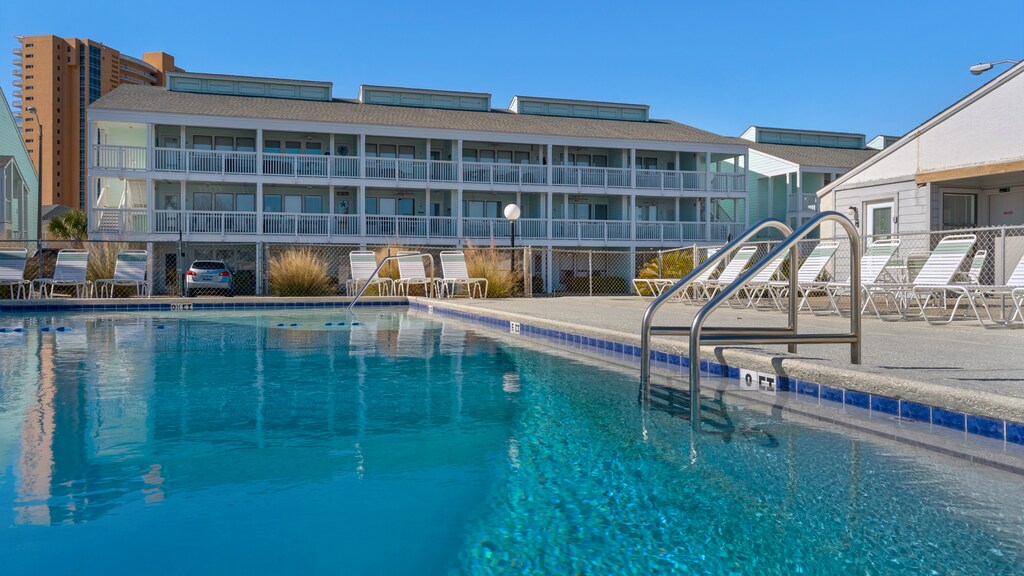 Southwinds Pool Area