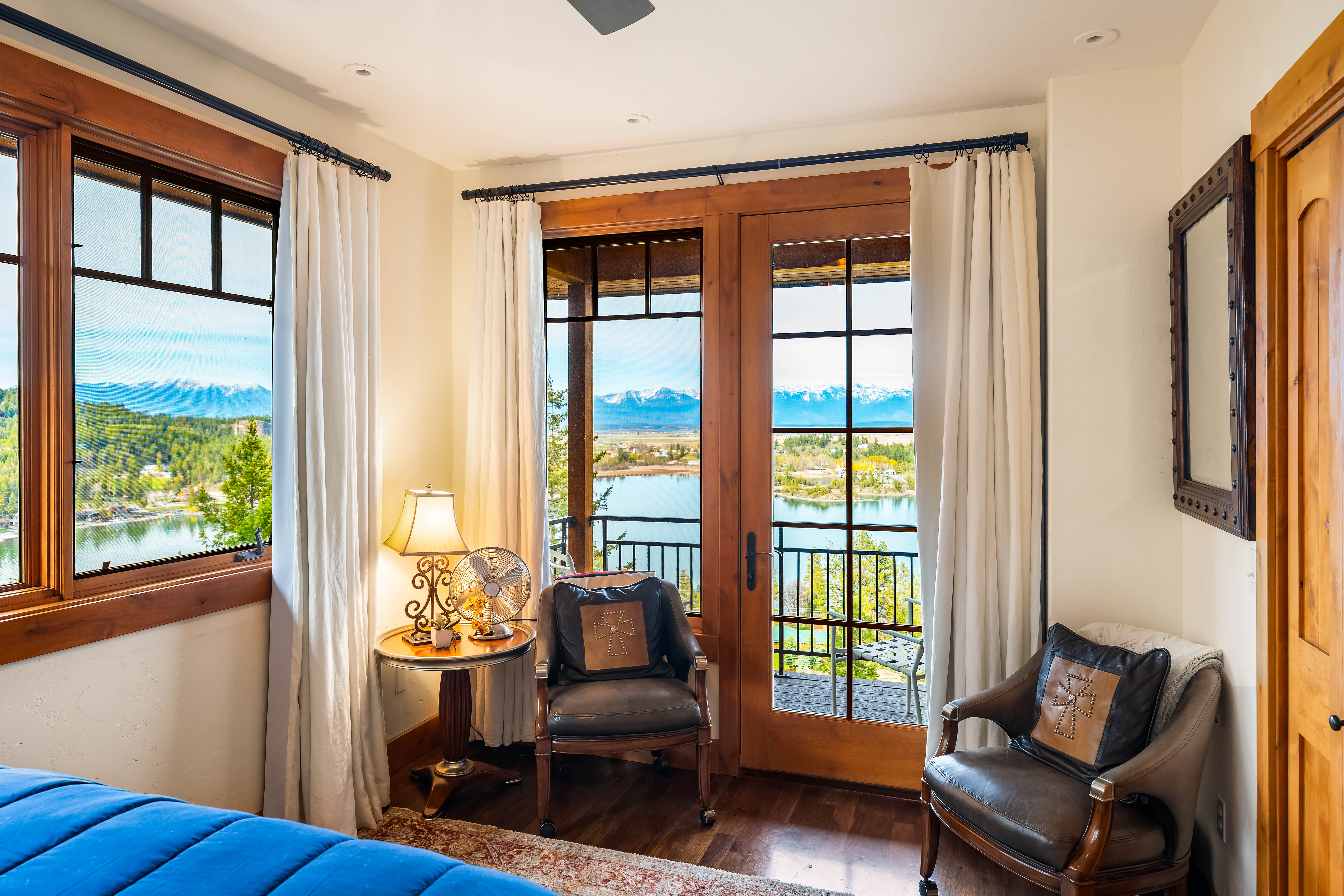 Open the doors and let nature be your décor...