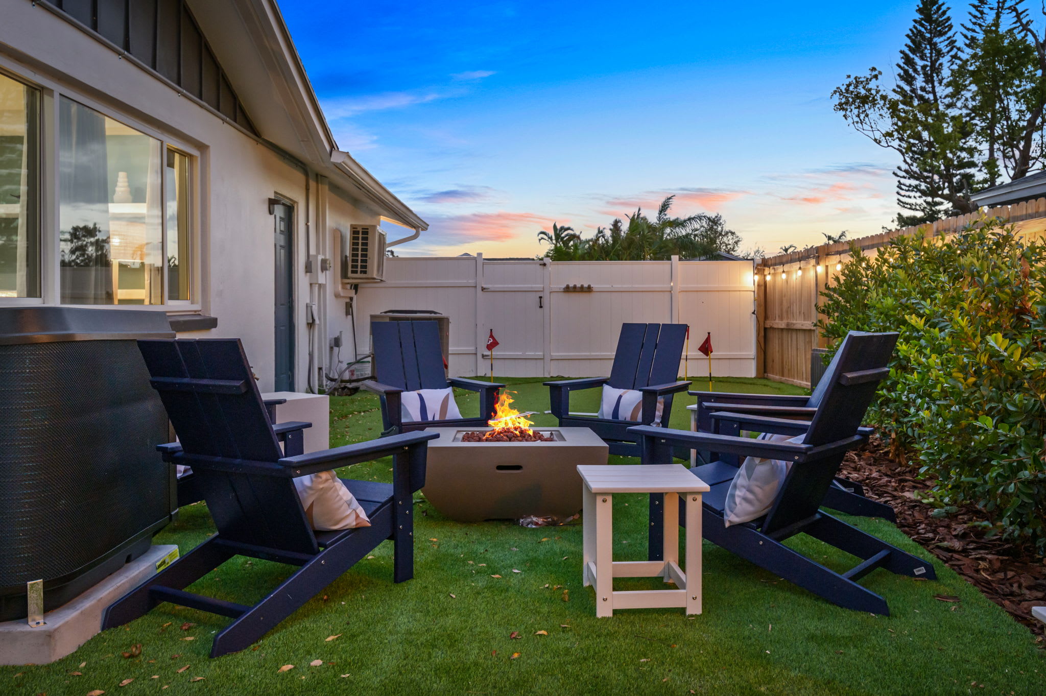 As night falls, the warmth of our firepit invites you to unwind and enjoy the flickering flames under the stars.