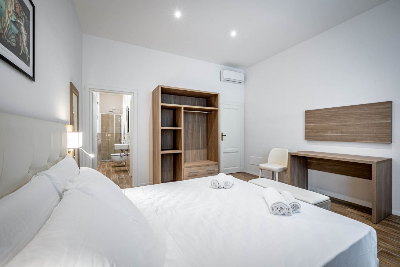 Elegant aparment with garden