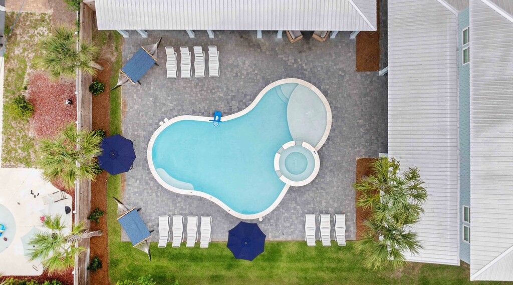 The beautiful, resort-style pool is the perfect space to swim and relax!