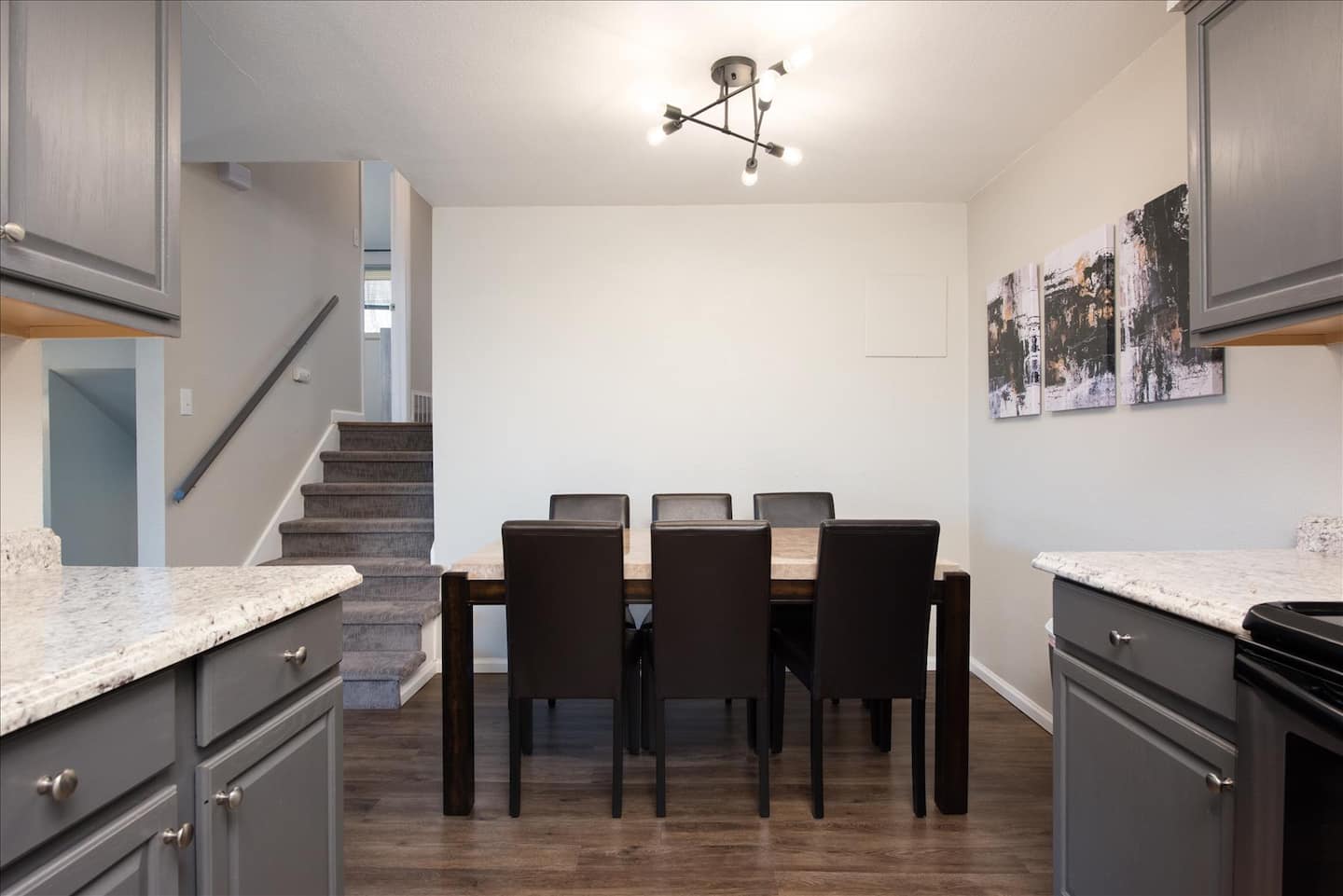 Modern Chic Retreat | Near Mtns & Red Rocks | Wifi