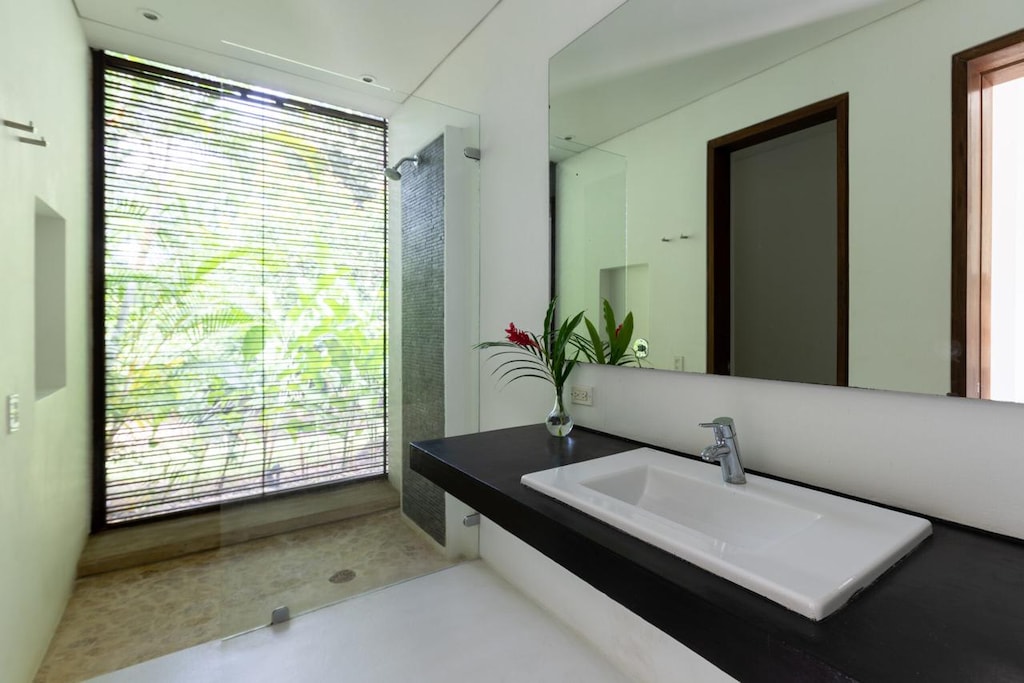 Modern bathroom