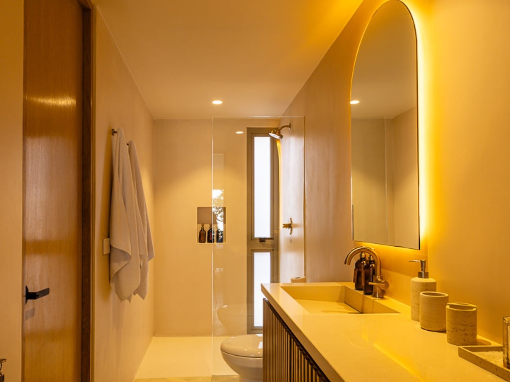 Aflora - 1 Bedroom Apt - 3rd Floor Garden View - D304