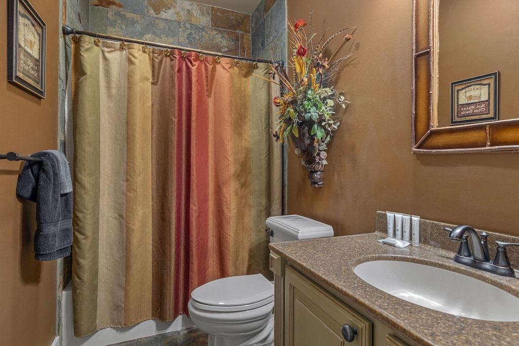 Autumn hues and calming vibes—this little retreat is perfect for unwinding.