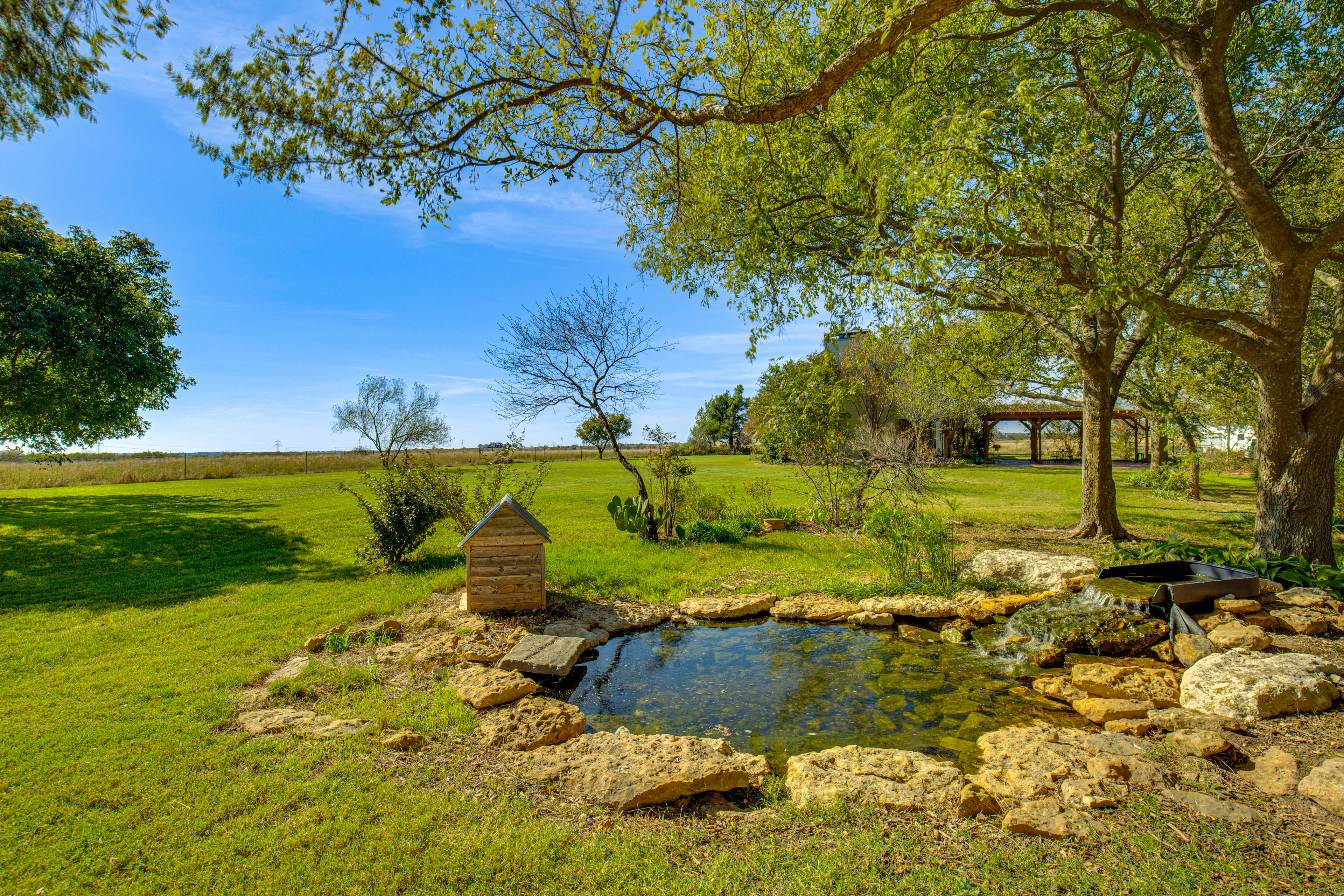 Property Image 2 - 30 Mi to Fort Worth: Rural Retreat w/ Patio!