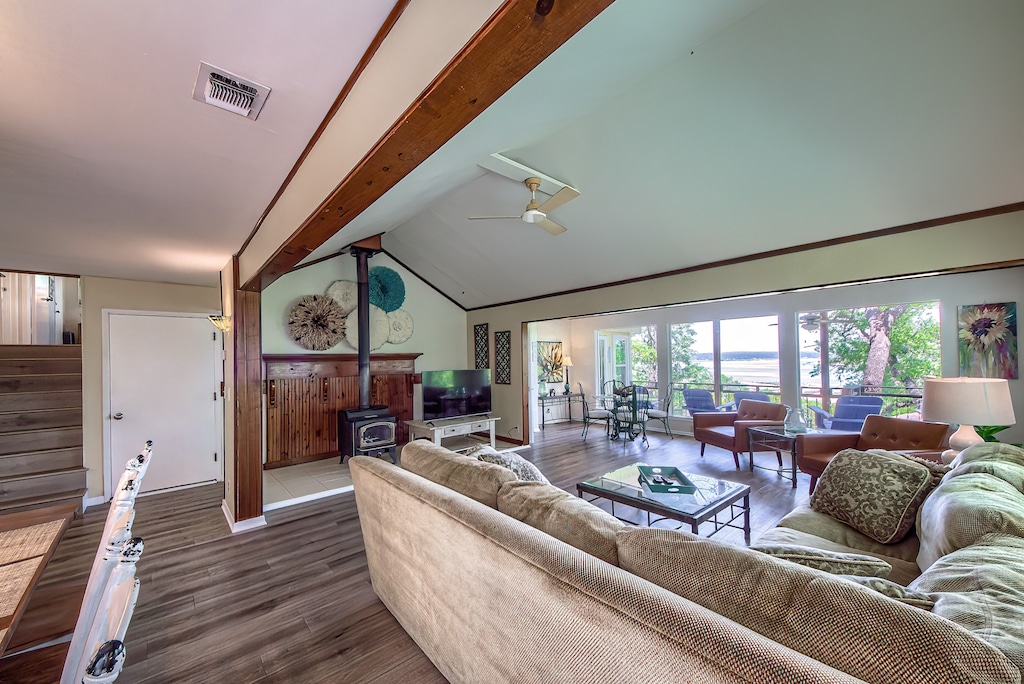 Welcome to Texas Rose! 