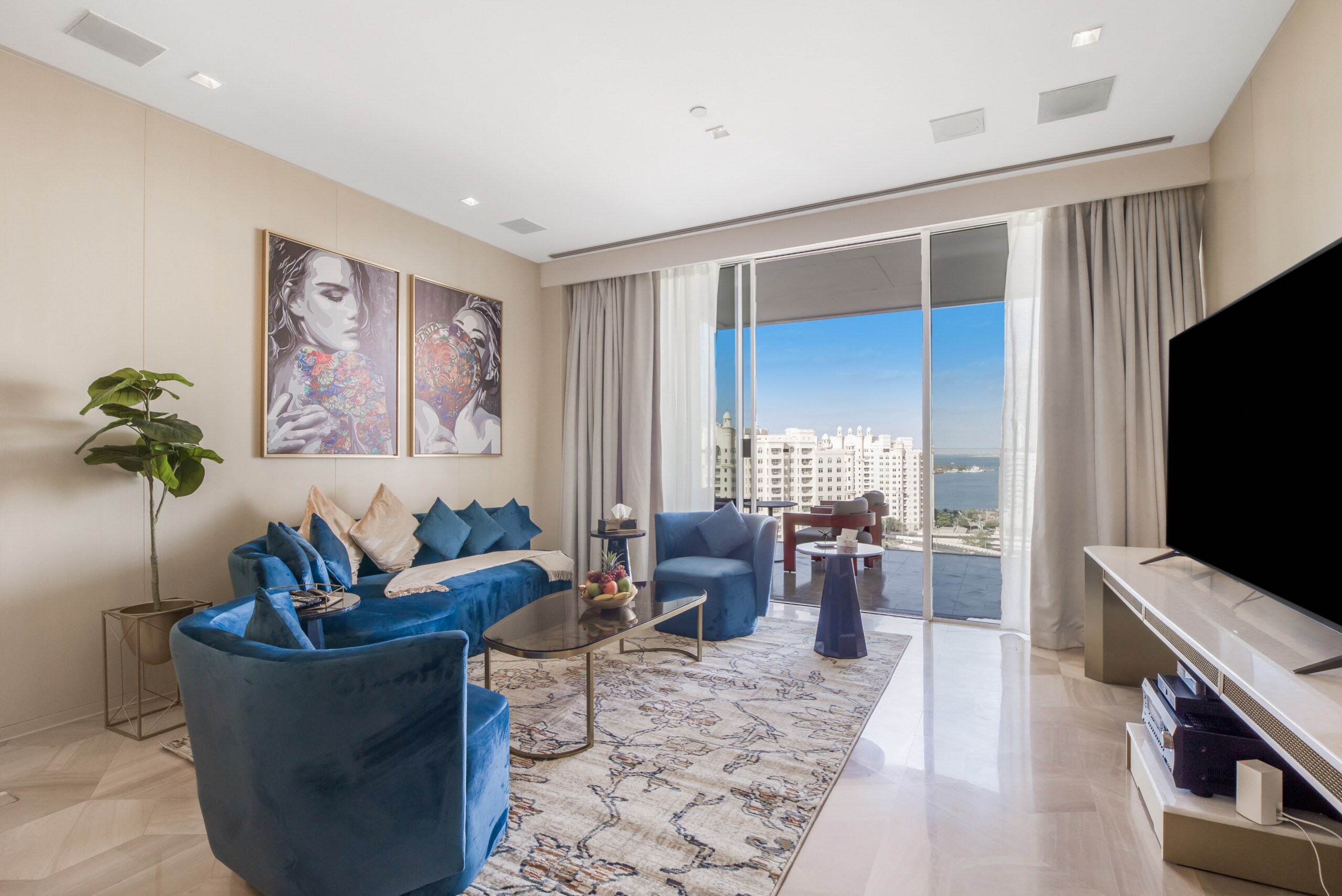 Property Image 2 - Voguish 2BR Apt w/Sea View at FIVE Palm