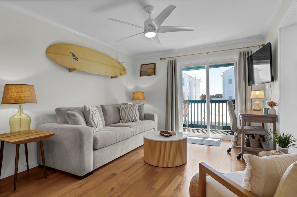 Upscale Decor & Furnishings