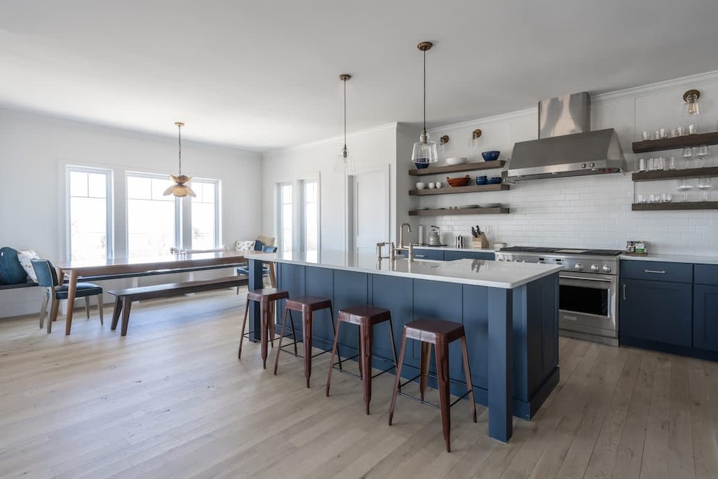 A stunning five-star chef's kitchen complete with a walk-in pantry.