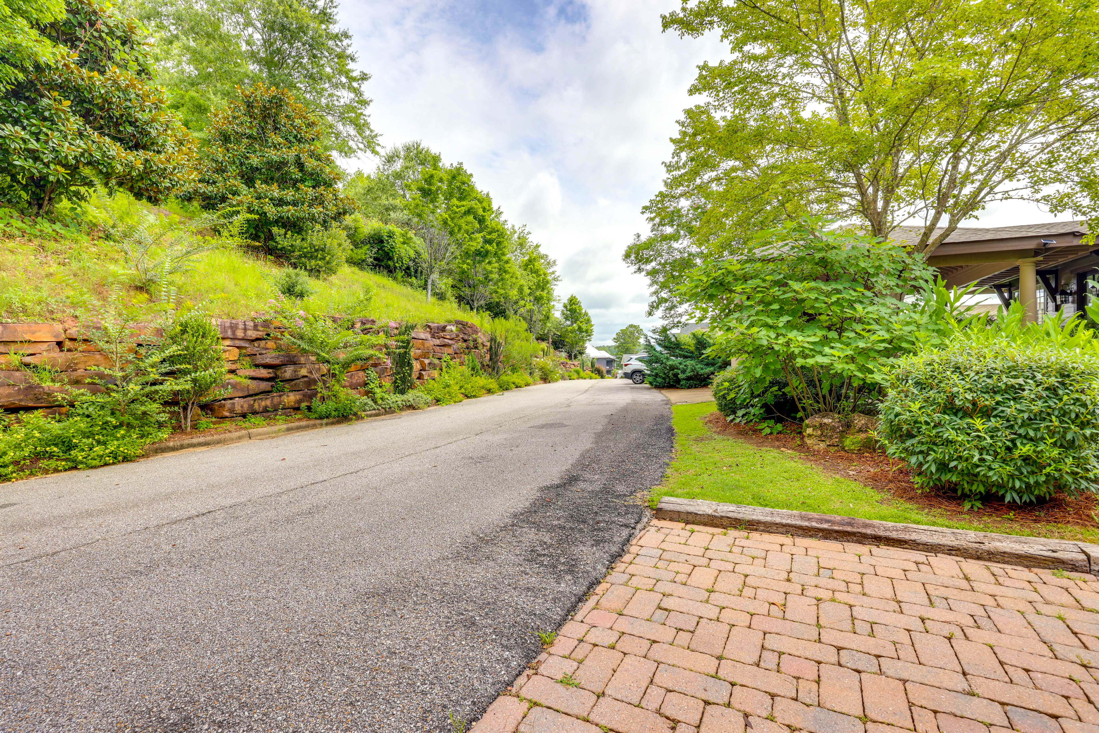 Boat Dock & Stunning Views: Lake Martin Retreat!