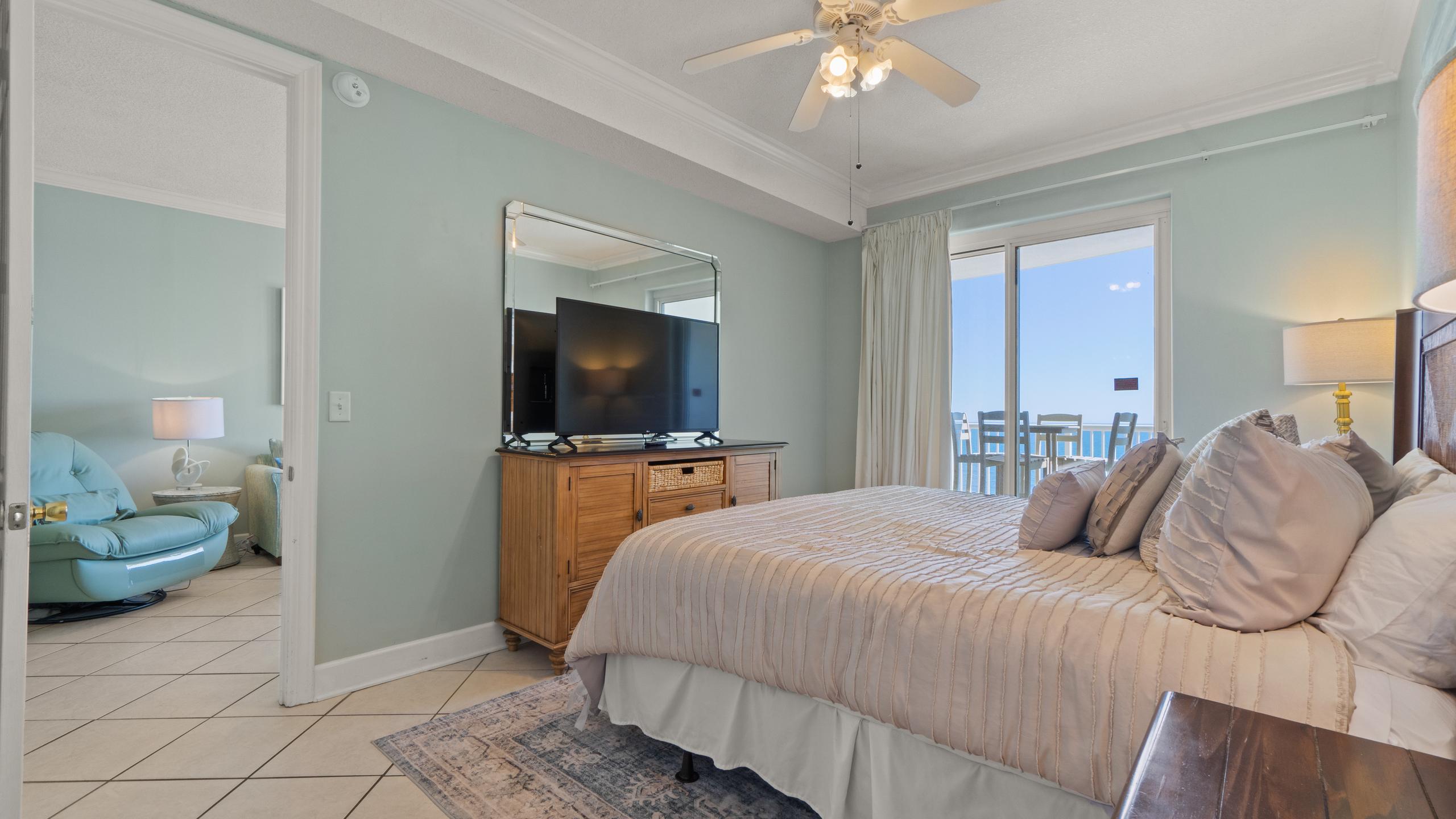 Beachfront at Island Royale!