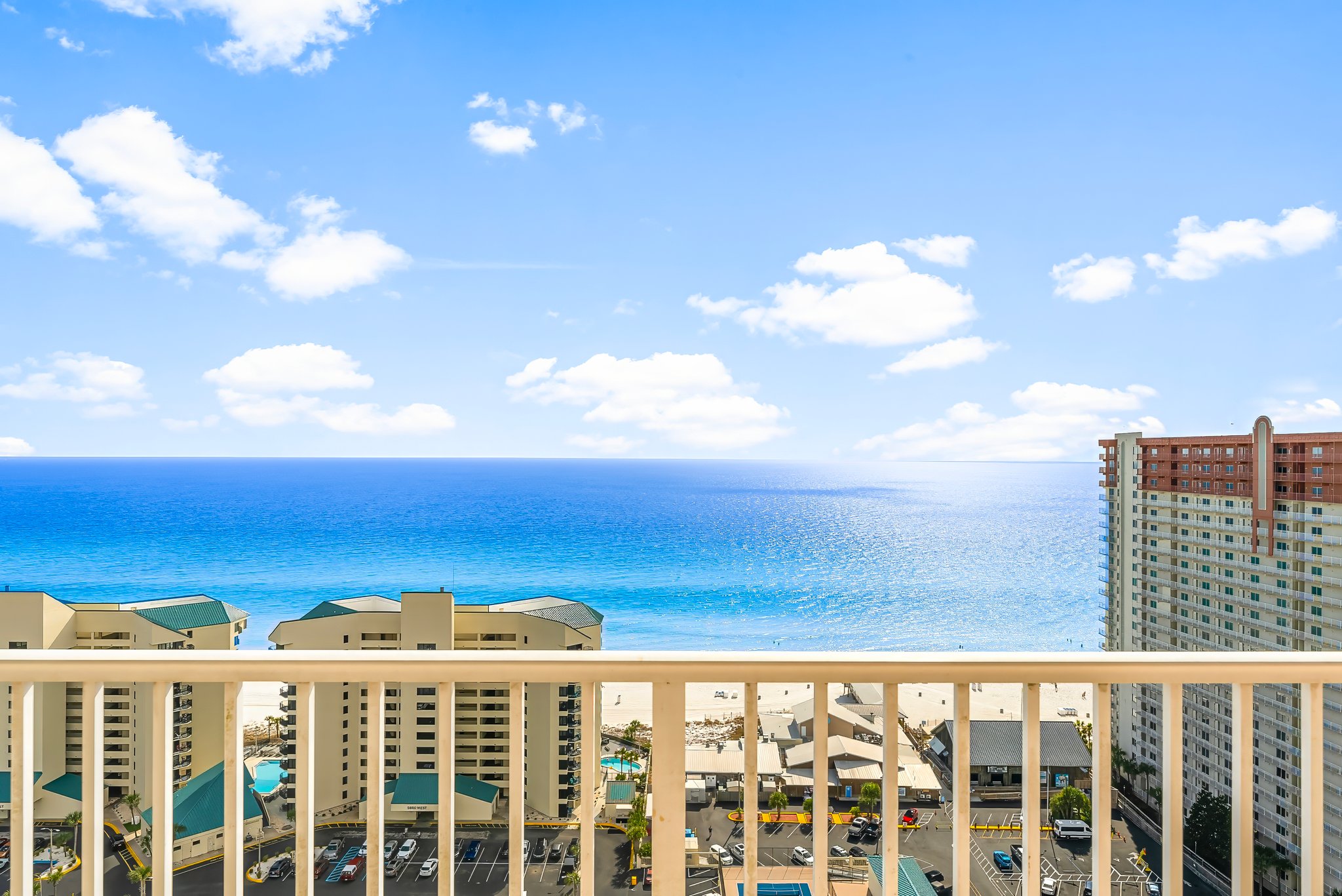 Laketown Wharf #2124