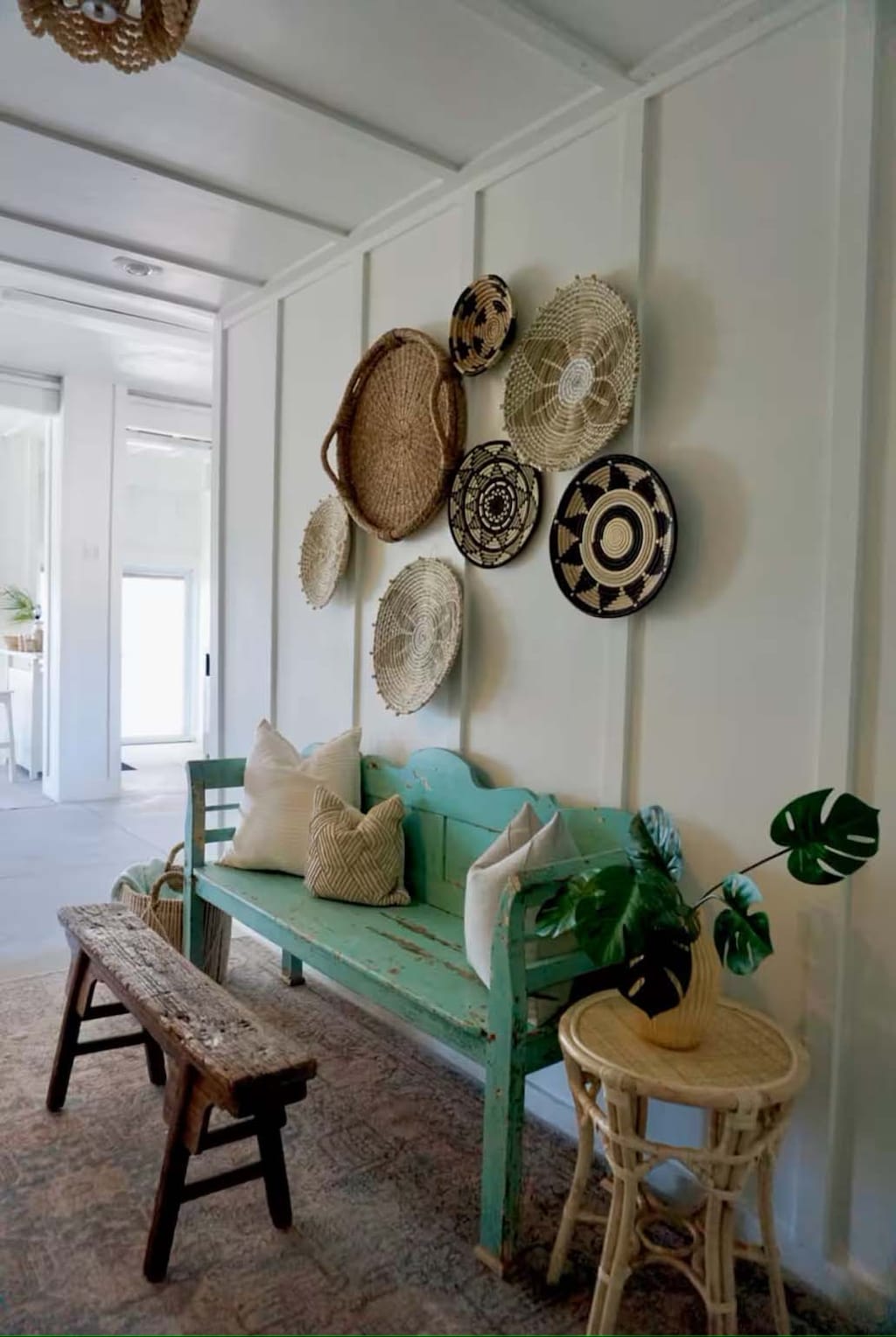 Beautiful decor in the entryway