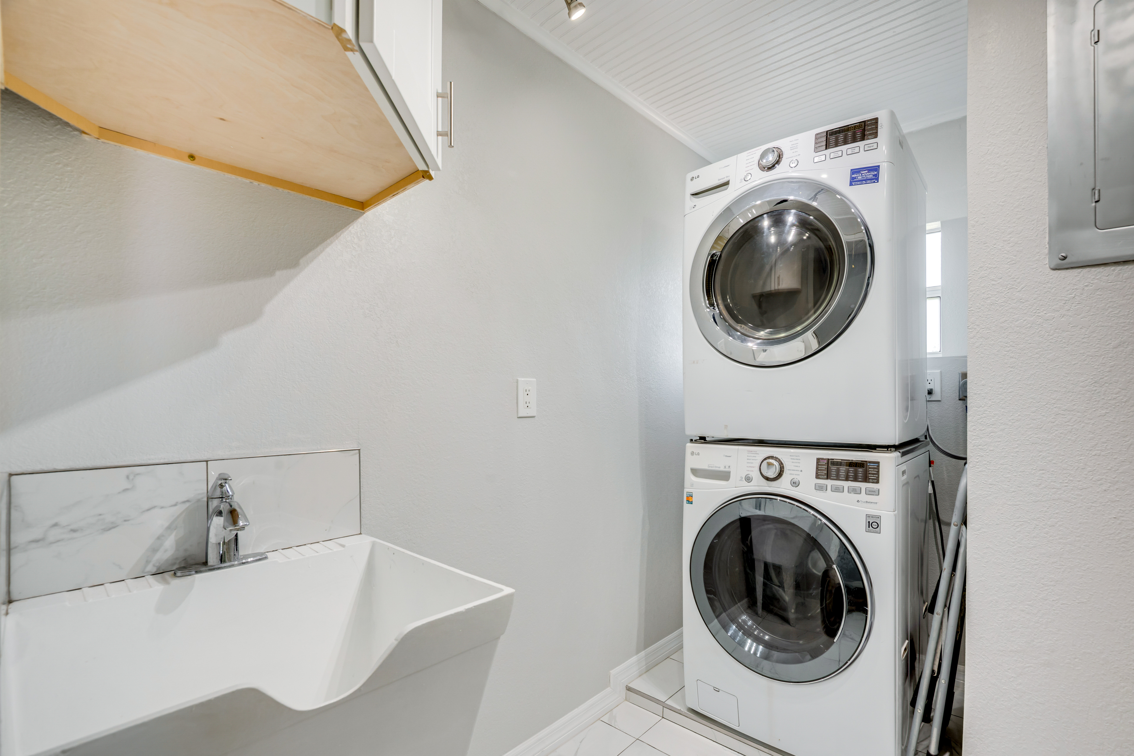 Stay & Play in Belleview: Welcoming Home w/ Yard