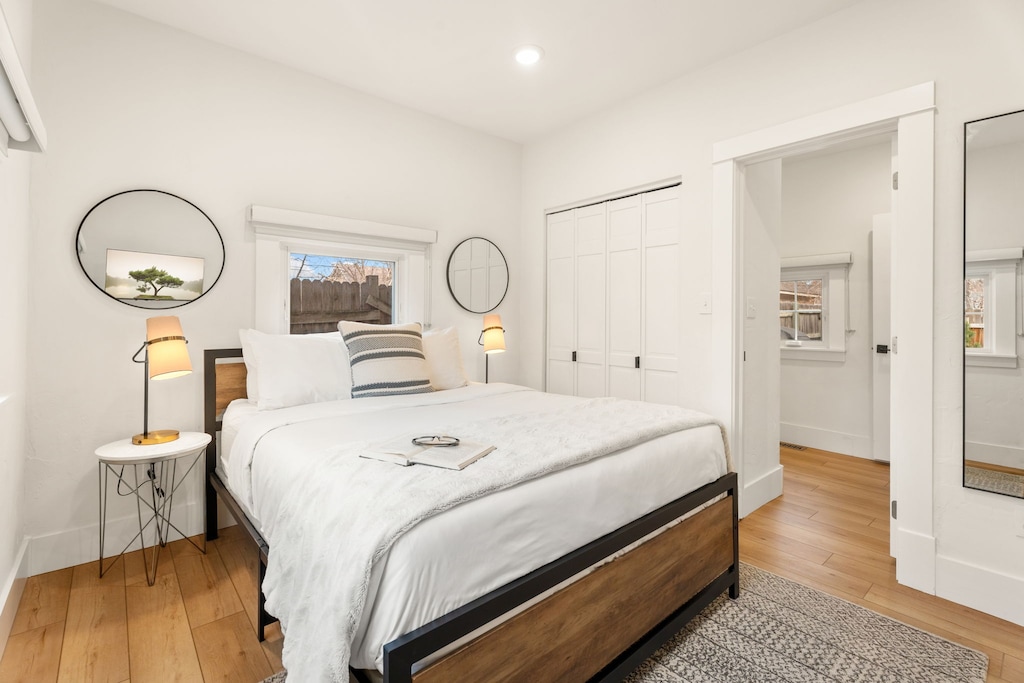 Bedroom 1 | Queen Bed with Smart TV