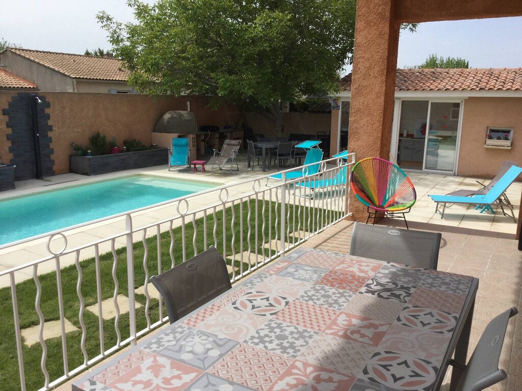 Holiday rental L'ISLE-SUR-LA-SORGUE, comfortable house for rent with garden for 6 people. Online reservation with Plaisirs & Maisons de Provence
