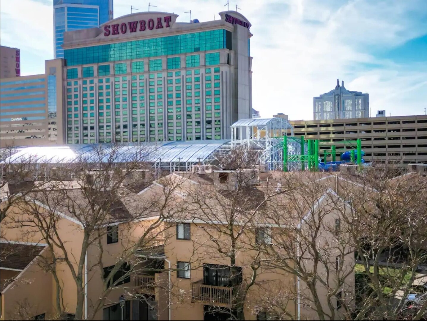 Palm Court-Trendy & Block from Ocean Casino