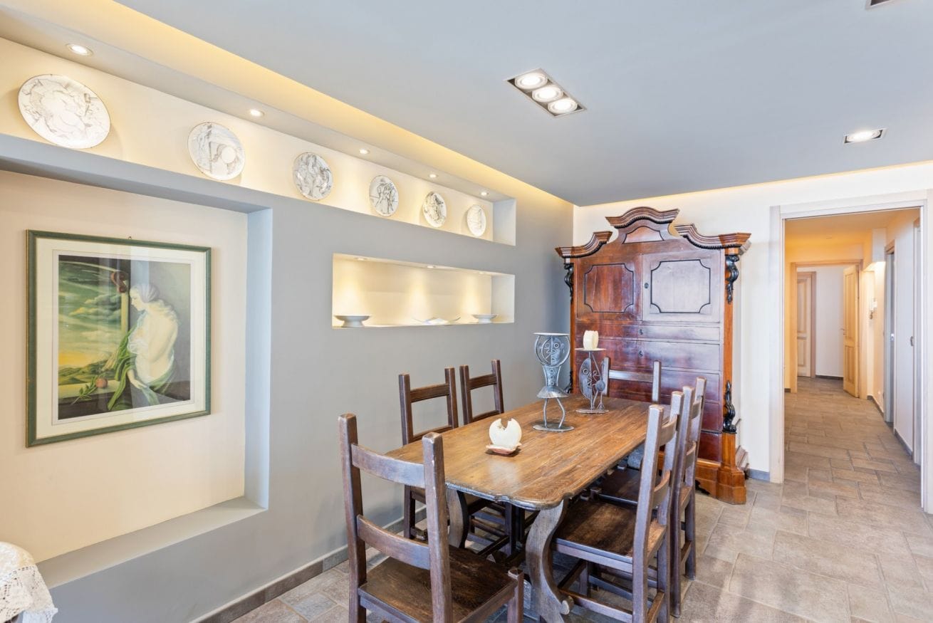 Stunning Idyllic Home with Garden Overlooking the Sea