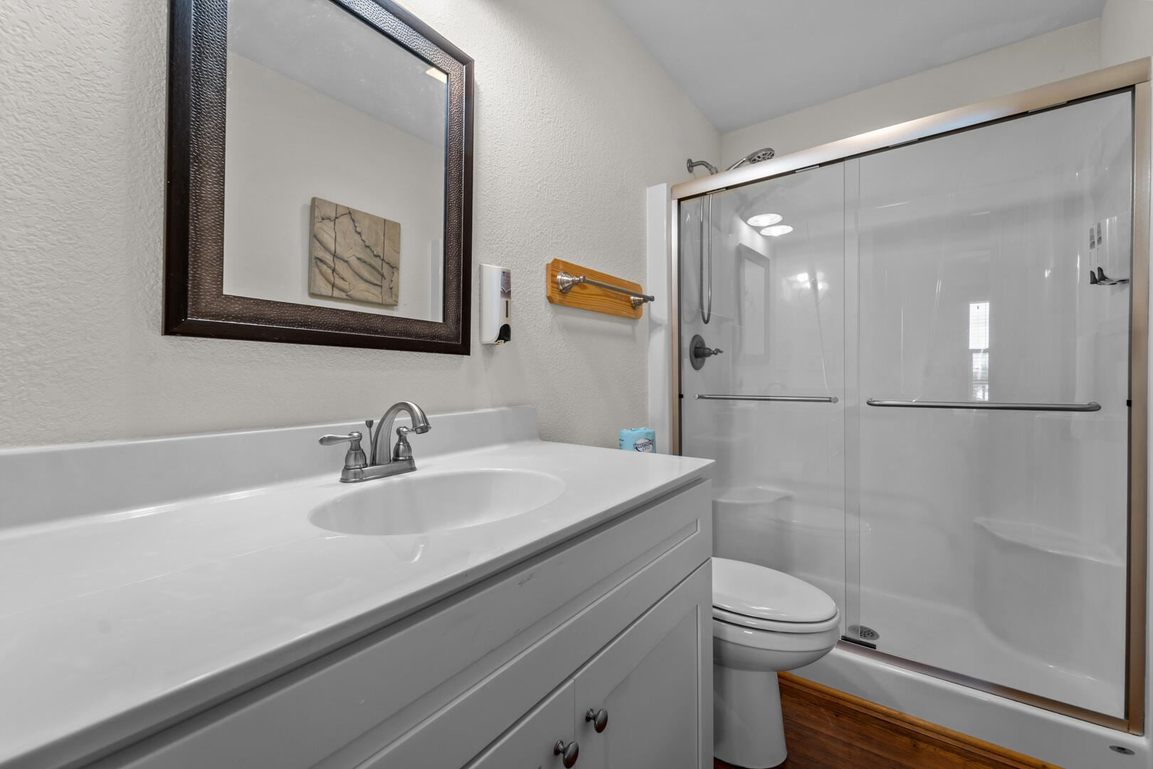 Whalebone Oceanside 4 Bedroom Cottage E